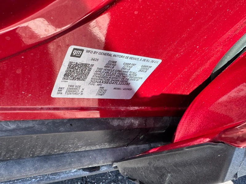 Chevrolet Equinox Vehicle Image 24