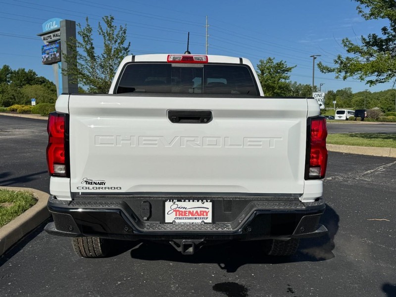 Chevrolet Colorado Vehicle Image 04