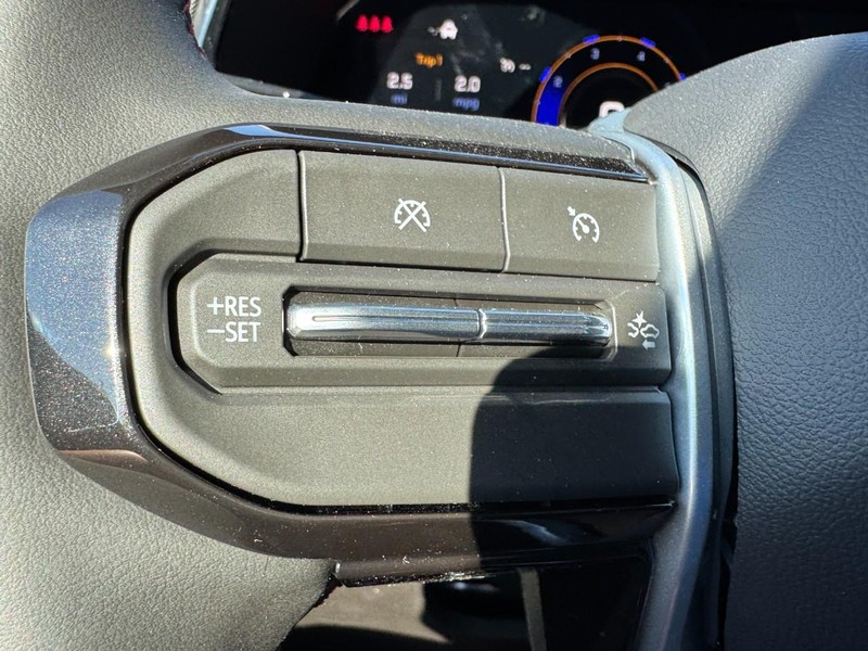 Chevrolet Colorado Vehicle Image 12