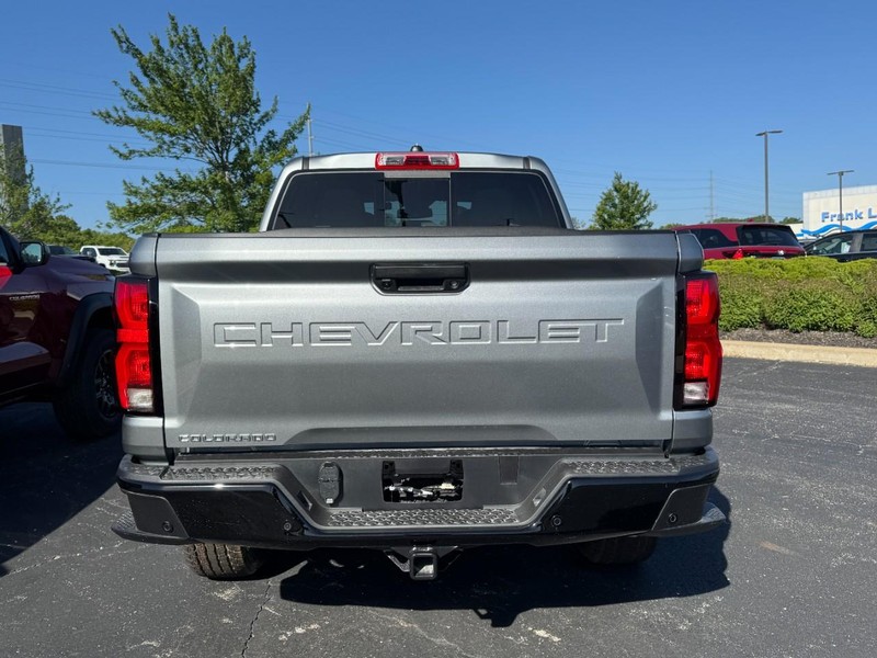 Chevrolet Colorado Vehicle Image 04