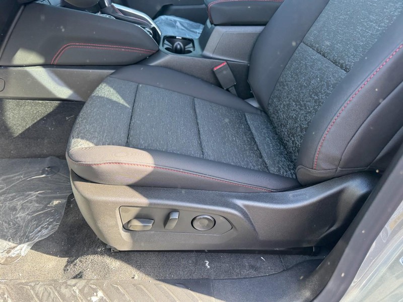Chevrolet Colorado Vehicle Image 08