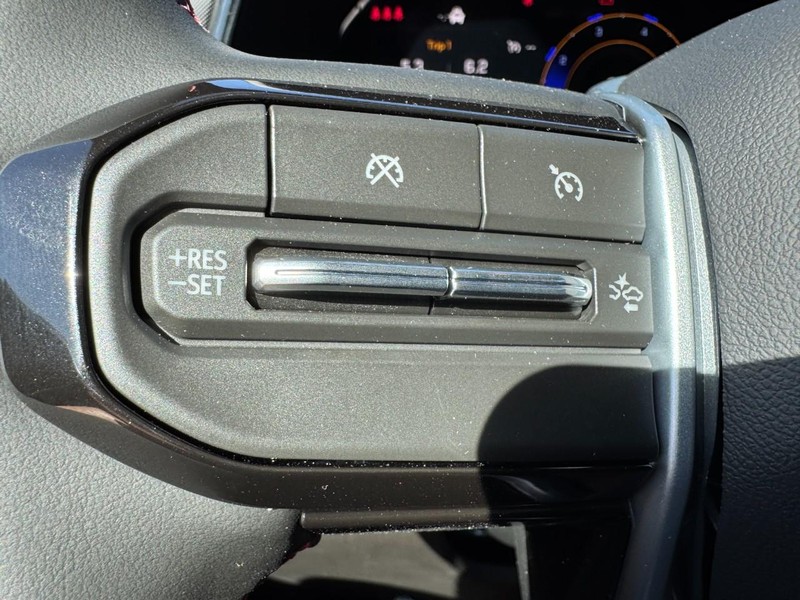 Chevrolet Colorado Vehicle Image 10