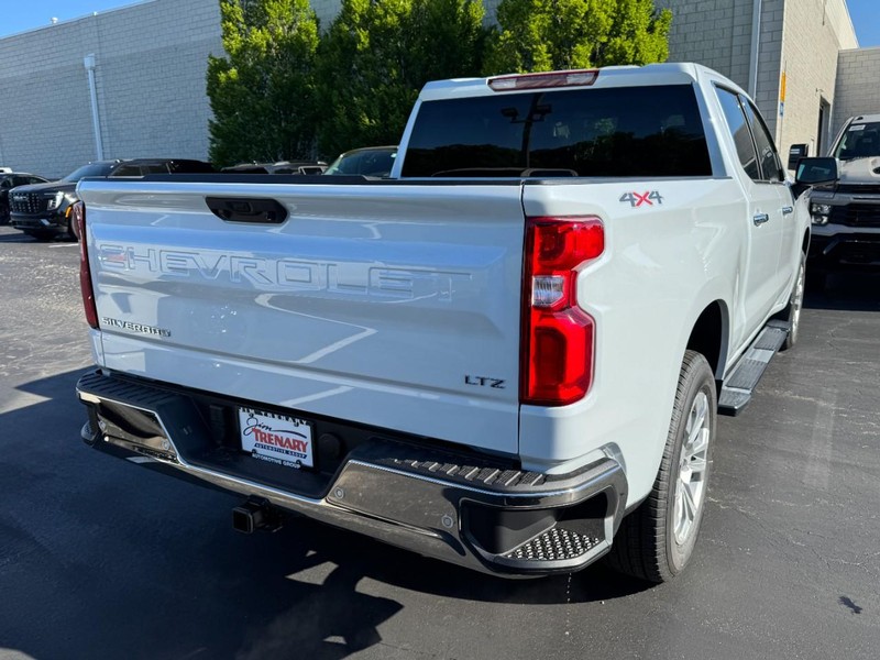 Chevrolet Silverado 1500 Vehicle Image 04