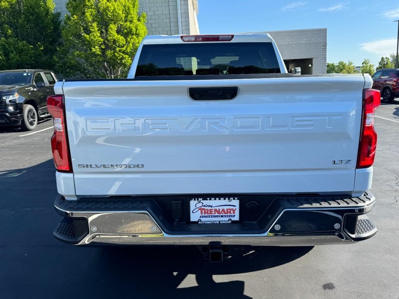 Chevrolet Silverado 1500 Vehicle Image 05