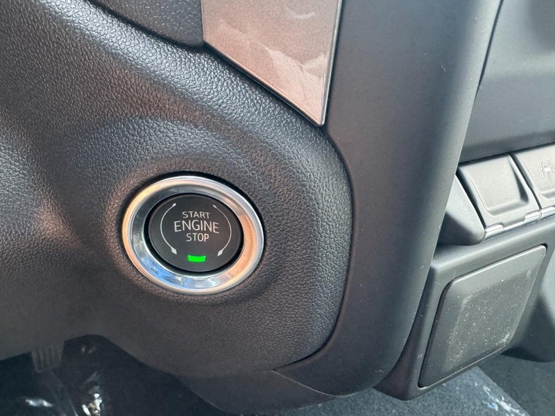 Chevrolet Silverado 1500 Vehicle Image 16