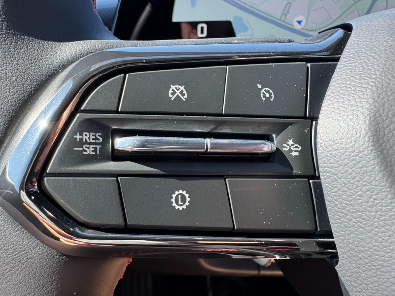 Chevrolet Equinox Vehicle Image 11