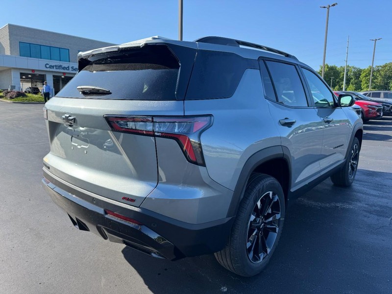 Chevrolet Equinox Vehicle Image 03