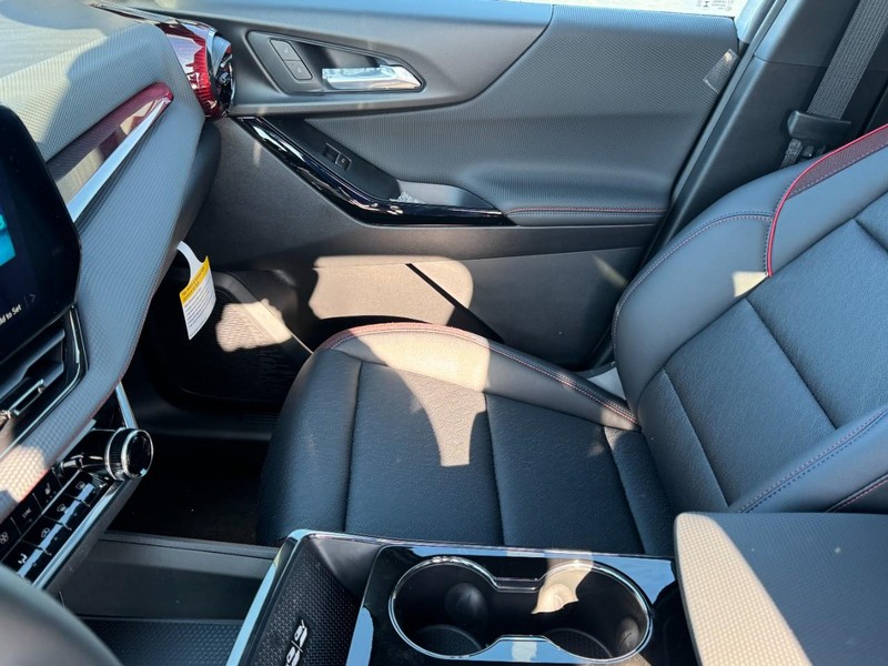 Chevrolet Equinox Vehicle Image 08