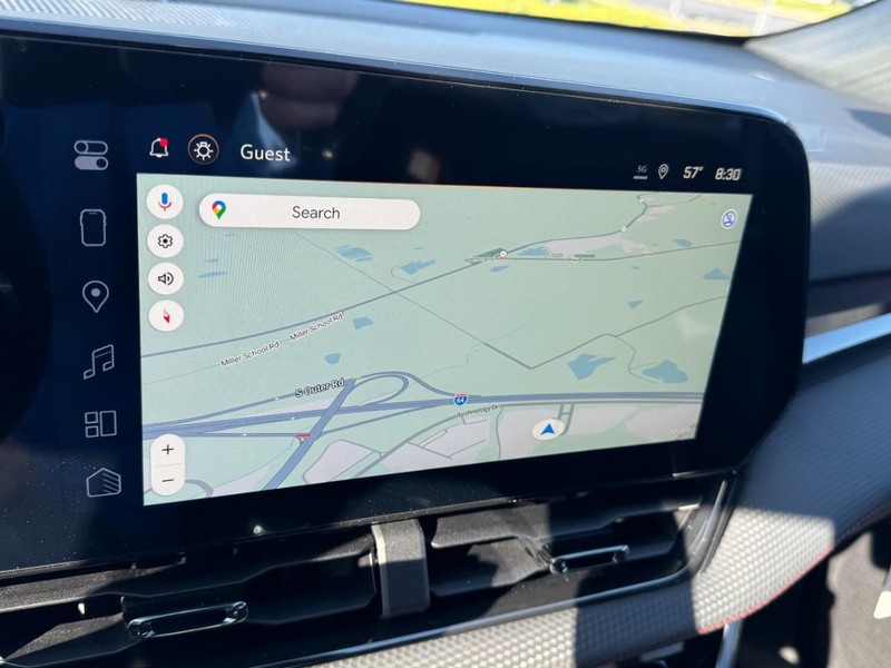 Chevrolet Equinox Vehicle Image 15