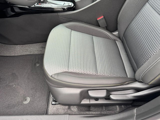 2026 Chevrolet Trax LT - Photo 8