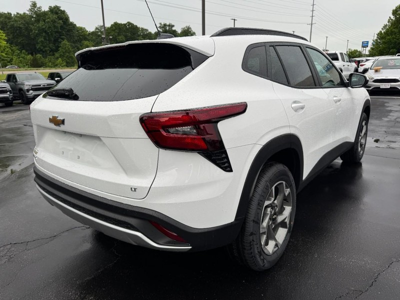 Chevrolet Trax Vehicle Image 03