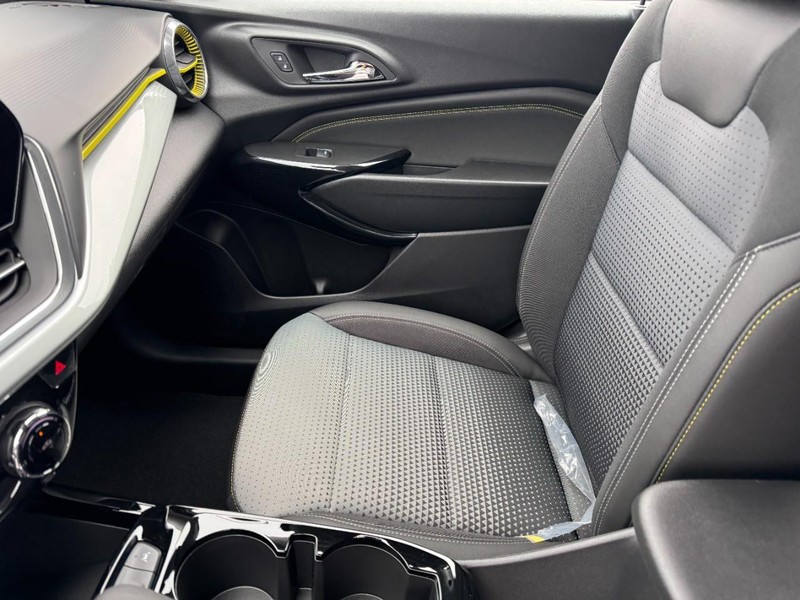 Chevrolet Trax Vehicle Image 08