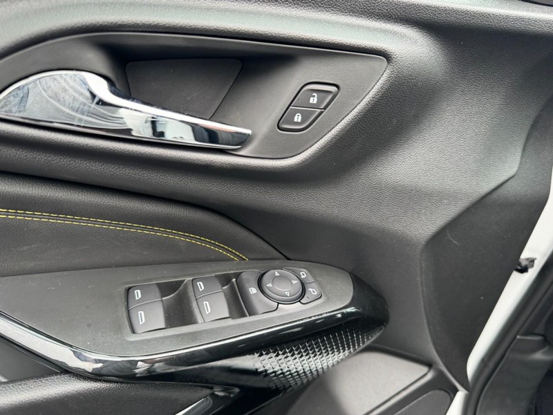 Chevrolet Trax Vehicle Image 10