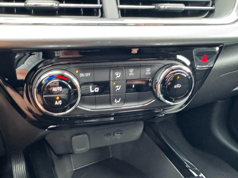 Chevrolet Trax Vehicle Image 13