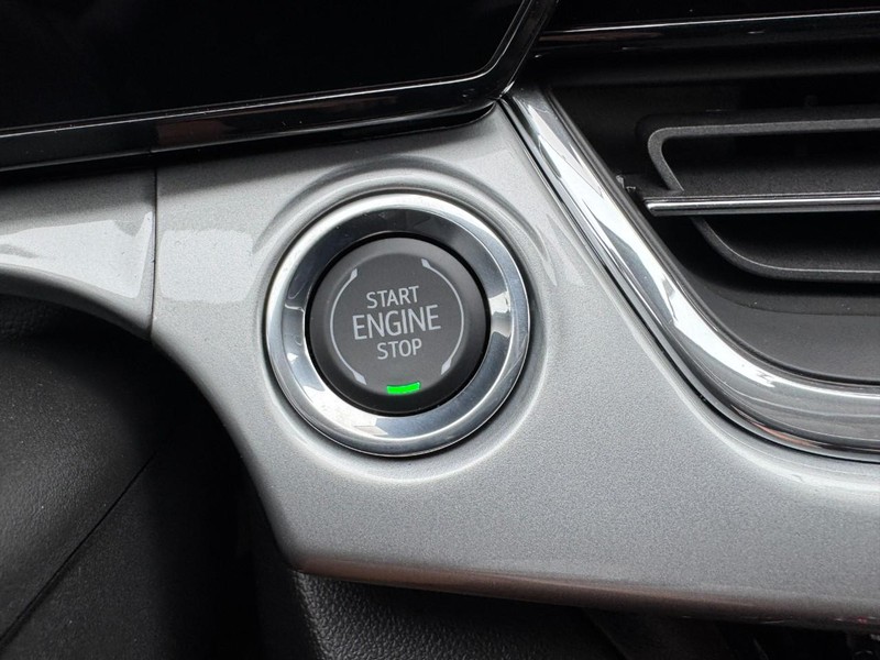 Chevrolet Trax Vehicle Image 16