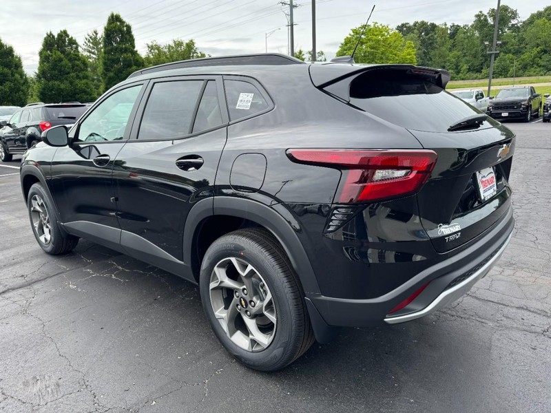 Chevrolet Trax Vehicle Image 05