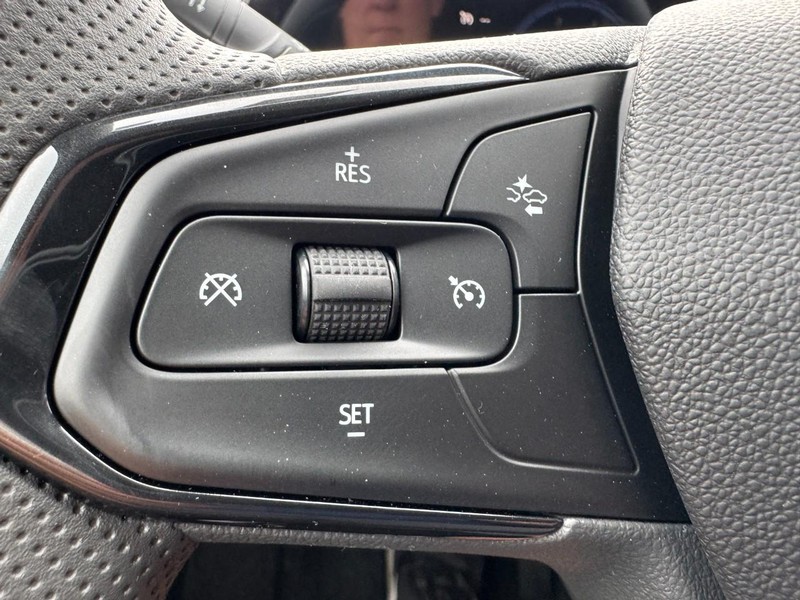 Chevrolet Trax Vehicle Image 11