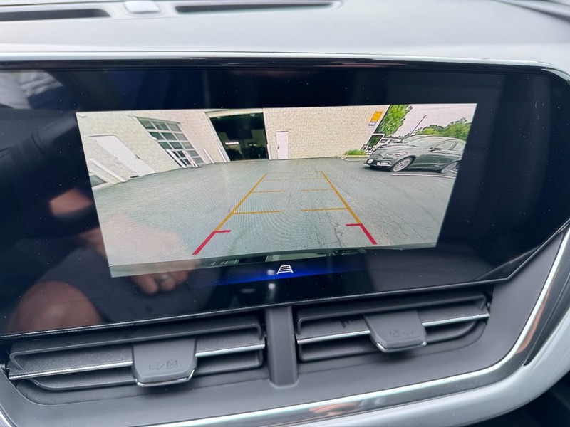 Chevrolet Trax Vehicle Image 15