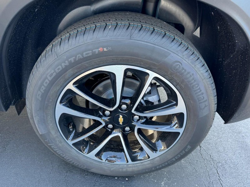 Chevrolet TrailBlazer Vehicle Image 06