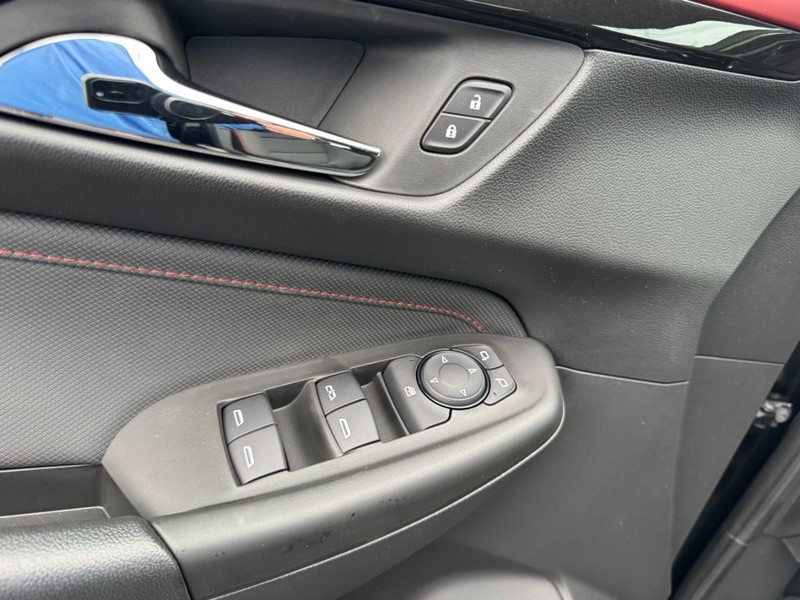 Chevrolet TrailBlazer Vehicle Image 10