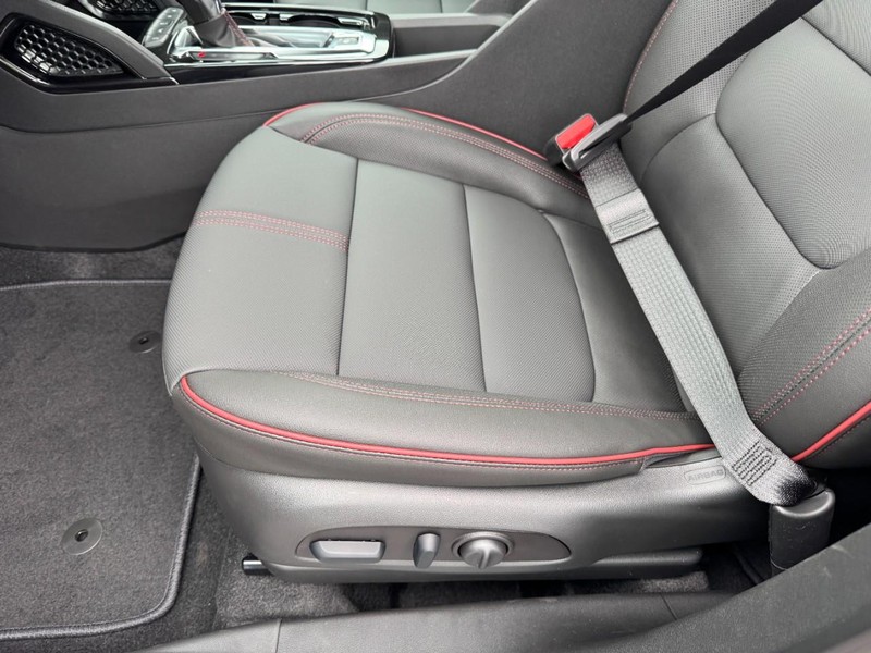 Chevrolet TrailBlazer Vehicle Image 09