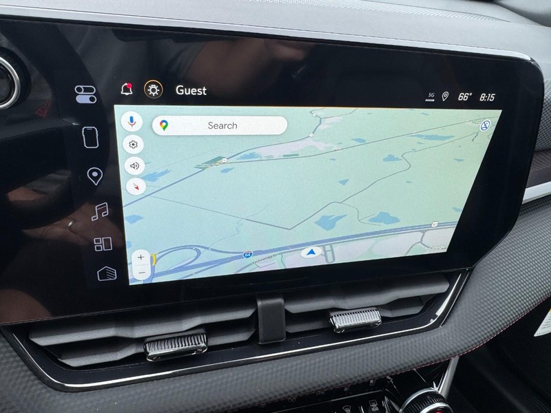Chevrolet Equinox Vehicle Image 15
