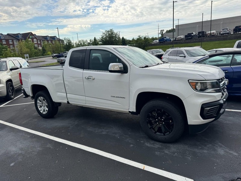 Chevrolet Colorado Vehicle Full-screen Gallery Image 04