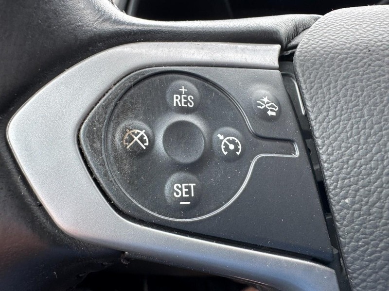 Chevrolet Colorado Vehicle Image 12