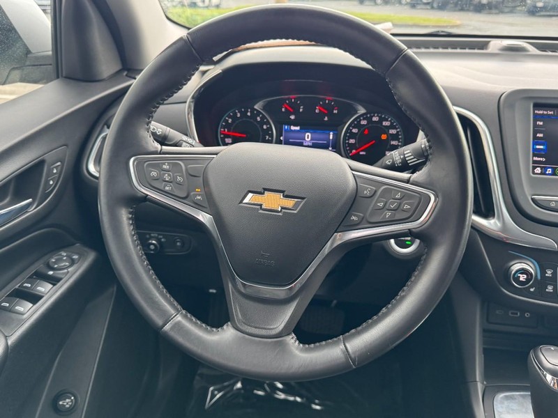 Chevrolet Equinox Vehicle Full-screen Gallery Image 12
