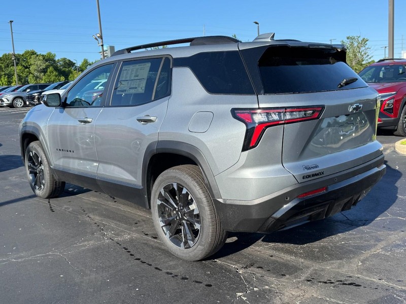 Chevrolet Equinox Vehicle Image 05