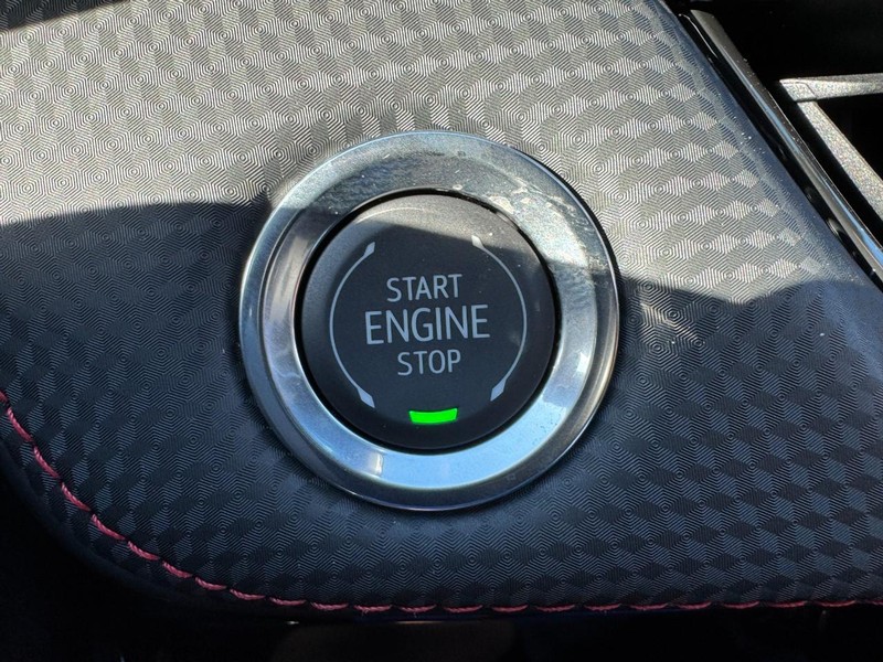 Chevrolet Equinox Vehicle Image 21