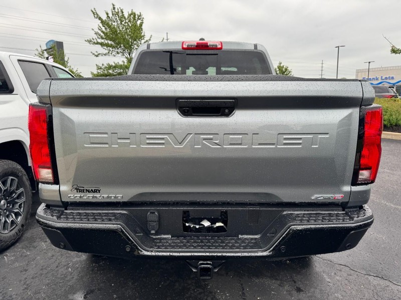 Chevrolet Colorado Vehicle Image 04