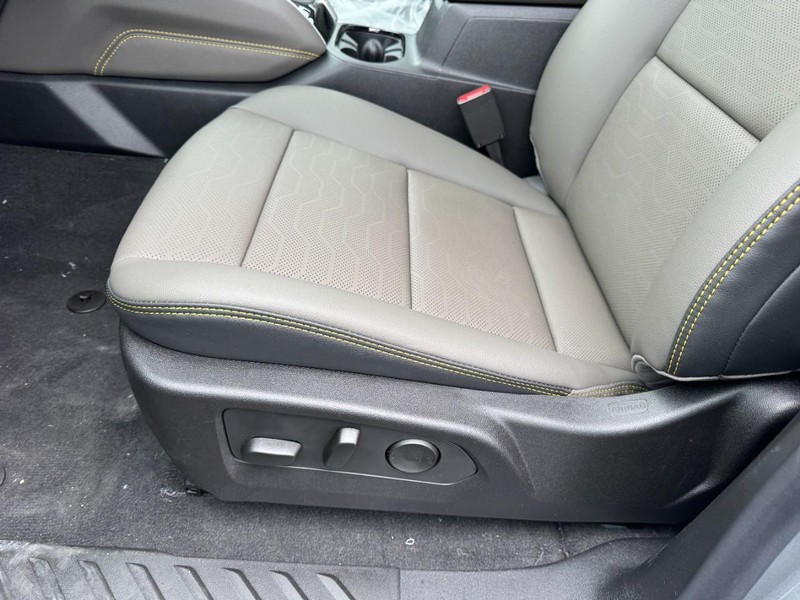 Chevrolet Colorado Vehicle Image 07