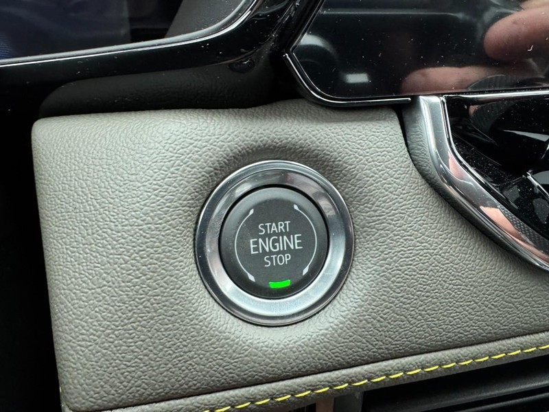 Chevrolet Colorado Vehicle Image 16