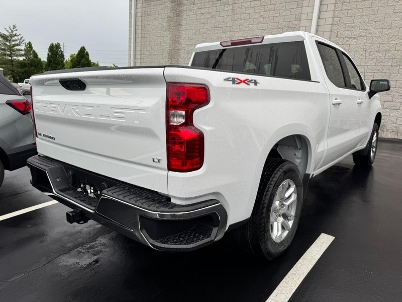 Chevrolet Silverado 1500 Vehicle Image 04