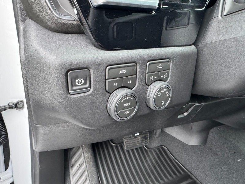 Chevrolet Silverado 1500 Vehicle Image 13