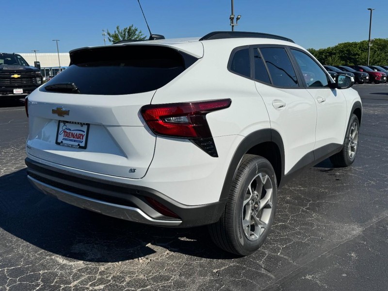 Chevrolet Trax Vehicle Image 03