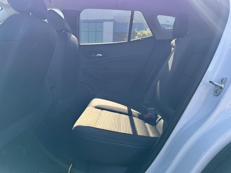 Chevrolet Trax Vehicle Image 07