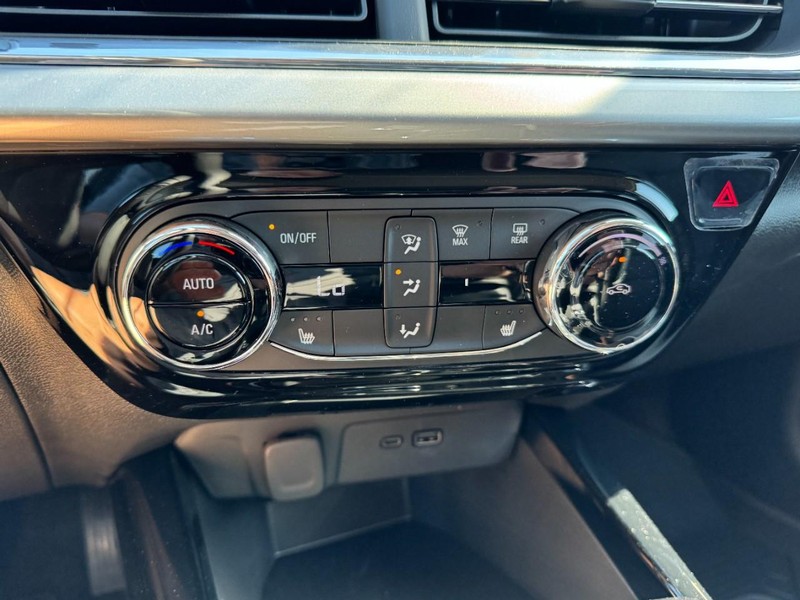Chevrolet Trax Vehicle Image 13