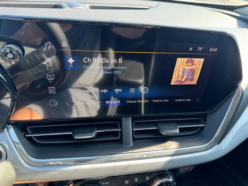 Chevrolet Trax Vehicle Image 14