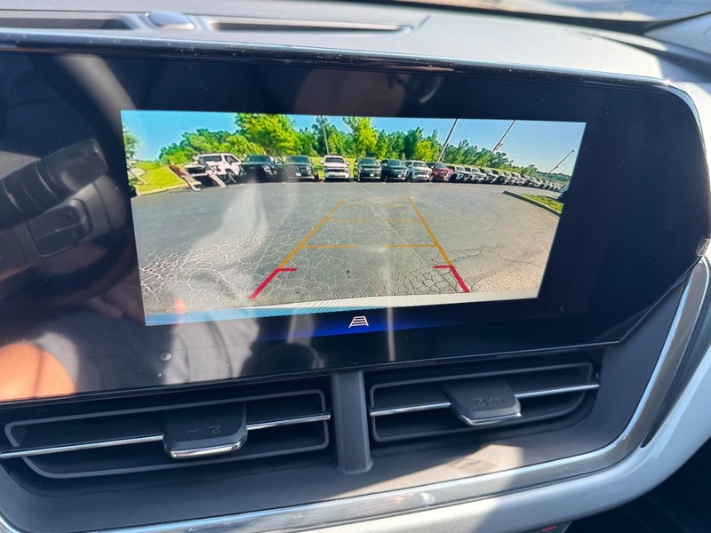 Chevrolet Trax Vehicle Image 15