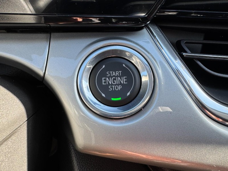 Chevrolet Trax Vehicle Image 16