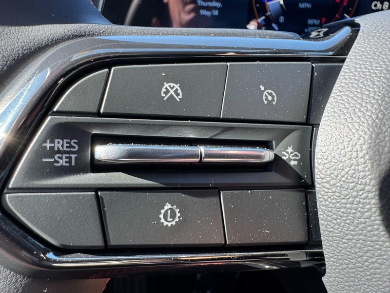 Chevrolet Equinox Vehicle Image 11