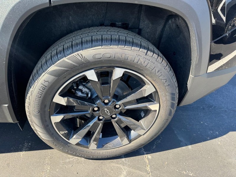 Chevrolet Equinox Vehicle Image 06