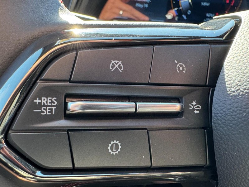 Chevrolet Equinox Vehicle Image 11
