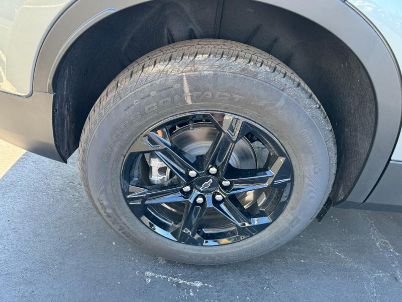 Chevrolet Blazer Vehicle Image 06