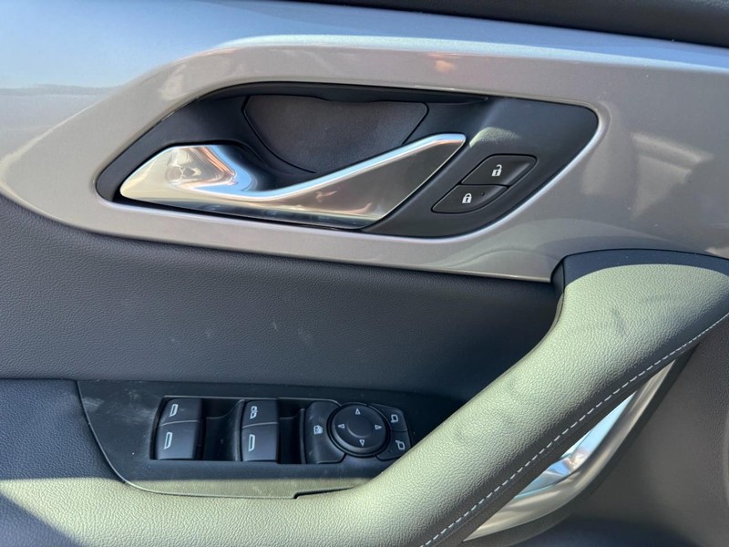 Chevrolet Blazer Vehicle Image 10