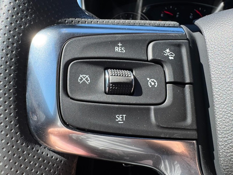 Chevrolet Blazer Vehicle Image 11