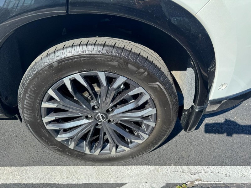 Nissan Rogue Vehicle Image 07