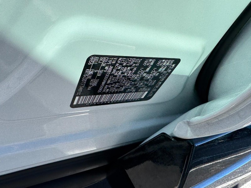 Nissan Rogue Vehicle Image 24